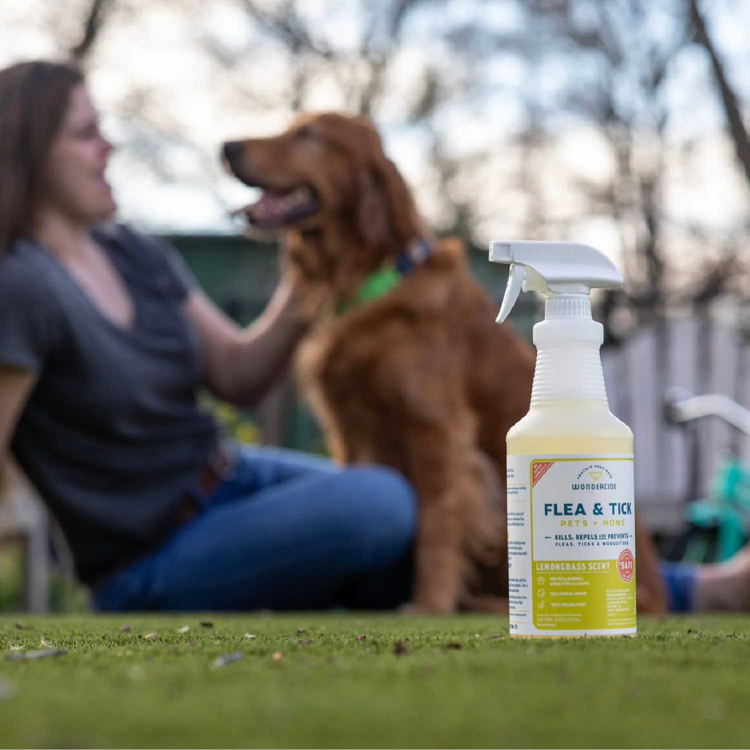 128 oz. Lemongrass Flea & Tick Spray - Image 4