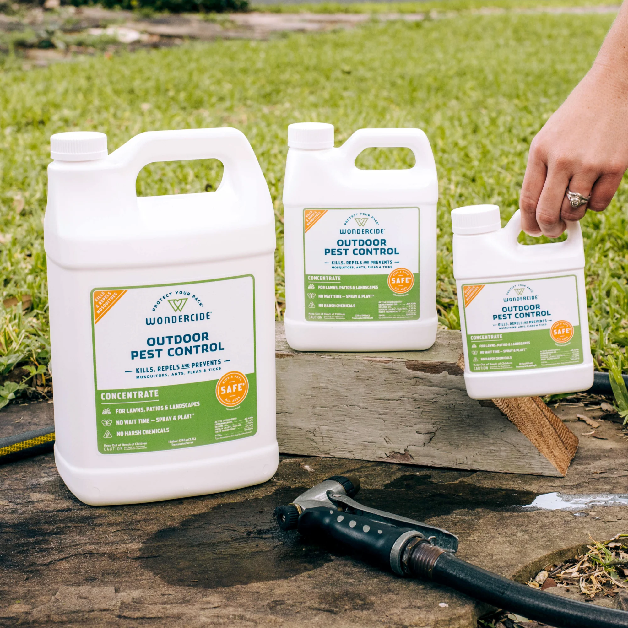 Outdoor Pest Control Concentrate for Yard + Garden - 128 oz - Image 2